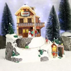 Lemax Winterhaus Resort