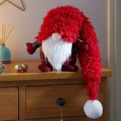 Three Kings Super-Furry Winter Wolf Plush Gonk - Red