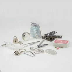 Robin Reed 12" Festive Gnomes Christmas Crackers - Pack Of 6 -Christmas Decorations 1239134 1